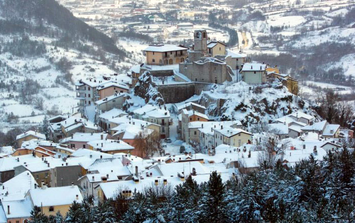 Rocca Pia innevata - Inverno in Abruzzo