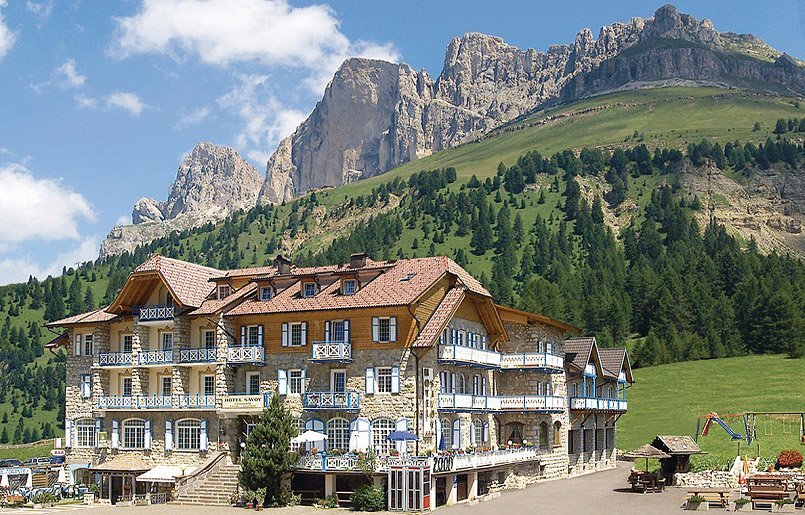 Savoy Hotels Carezza Vigo di Fassa